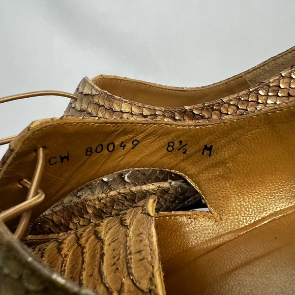 Stuart Weitzman Gold Python Platform Lace Up Heels 8.5 Made Spain - Picture 4 of 13